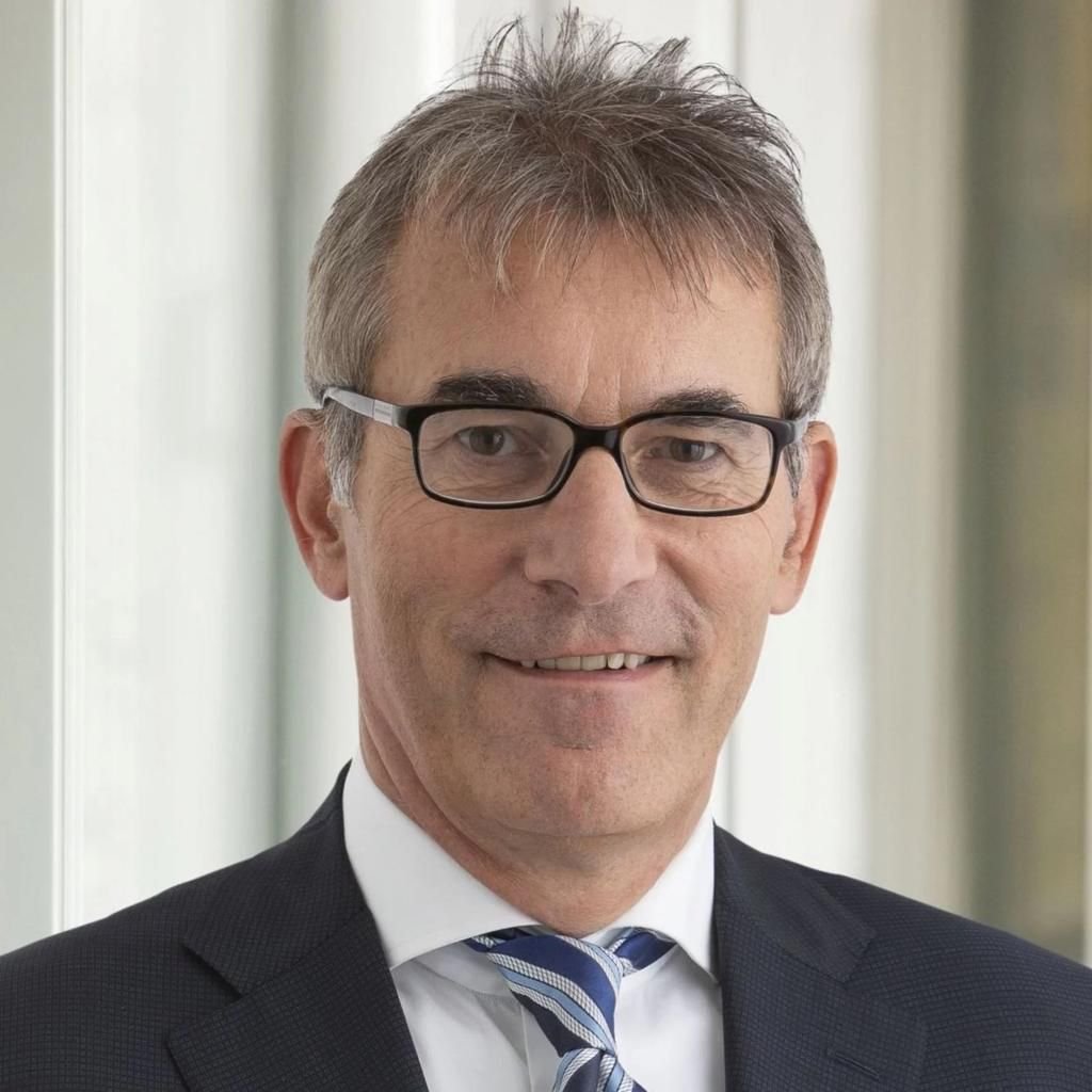 Chris R. Simon